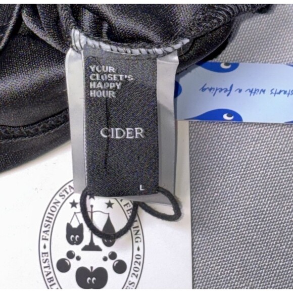 Cider Large Womens Black Long Sheer Sleeve Floral V neck - Picture 6 of 7